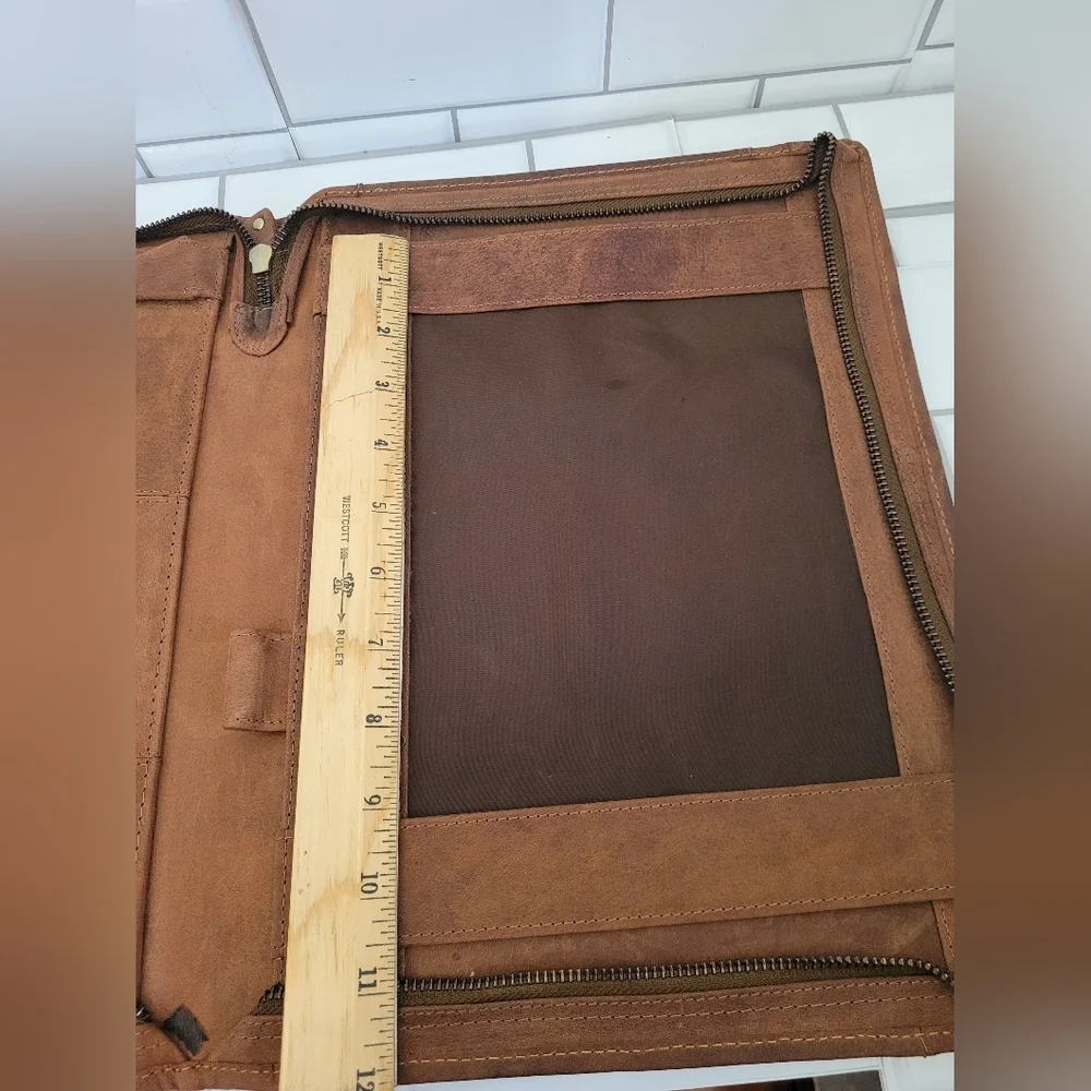RUSTIC TOWN Brown Distressed Leather Multi Compartment IPAD Tablet Portfolio Zip